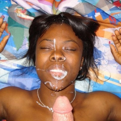Photo album: Ebony babe cum sprayed