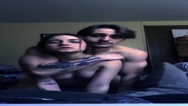 Young nympho babe fucks hard